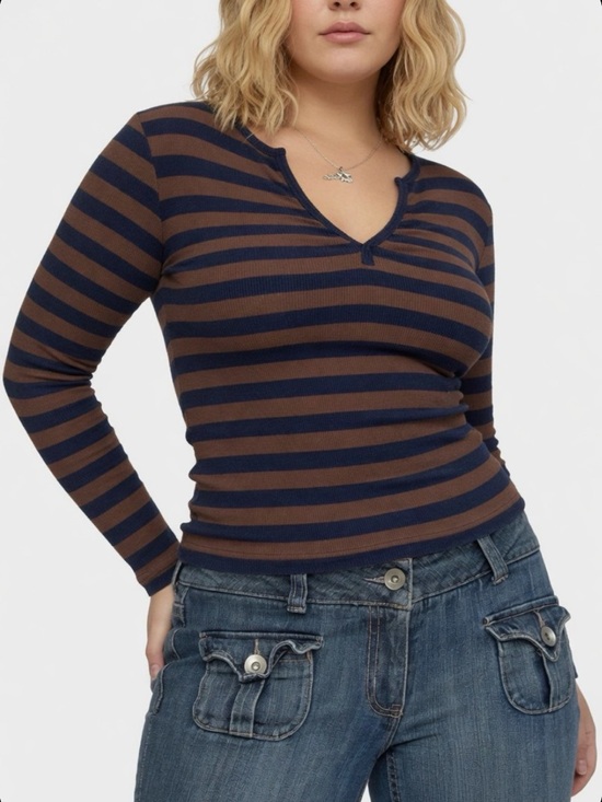 Amazon Tops - Striped Long-Sleeve Ribbed Top in Brown & Navy Y2K style